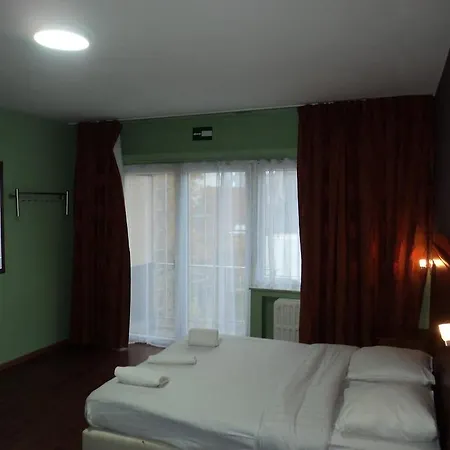 Hotel Albert Hotel
